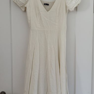 White Summer Dress with Puff Sleeves