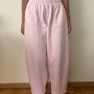 Wide sweatpants