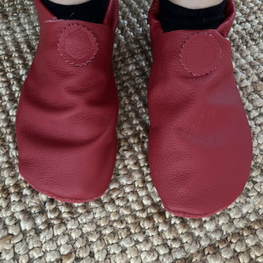 Pantofole di pelle rosse, finken, scarpe scalze
