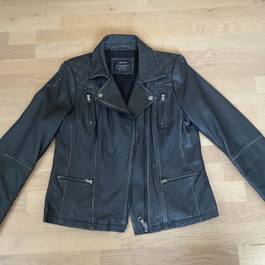 Giacca in Pelle Nera