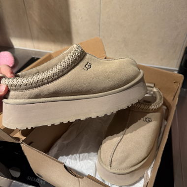 UGG Tazz beige