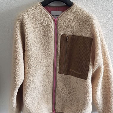 Beige-braune Fleecejacke