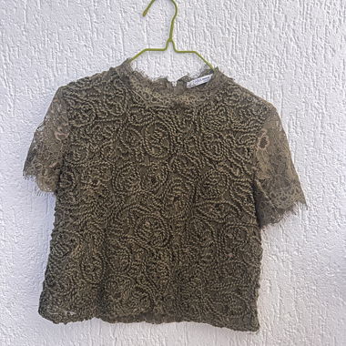 Zara Vintage-Bluse mit Reissverschluss grün bestickt