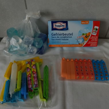 Gefrierbeutel, Kunsstoffeiswürfel, Verschlussclips