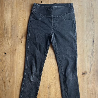 schwarze High-Waist Jeggings
