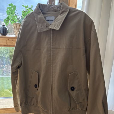 Bershka beige Übergangsjacke