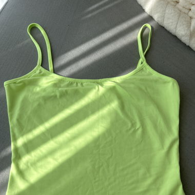 Neongrünes Tanktop