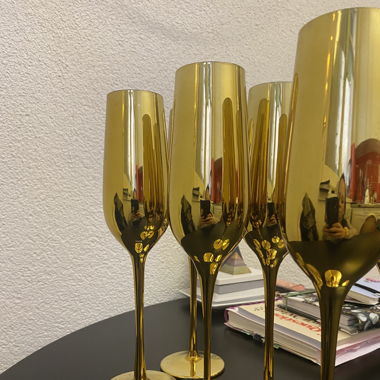 Champagnergläser gold