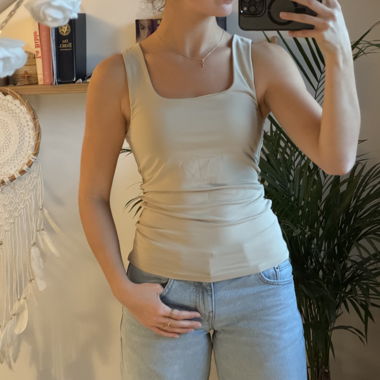 Schmeichelndes Basic-Top