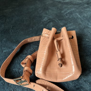 Sac effet crocodile tour de taille