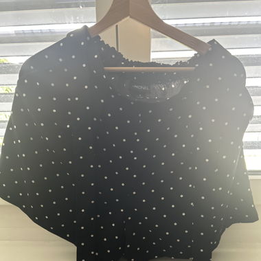 Gepunktete Shorts