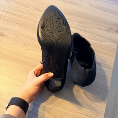 Bottines à talons hauts