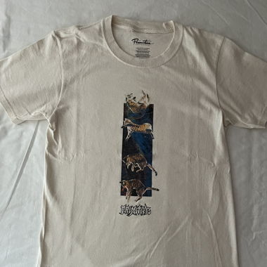 T-Shirt Primitive