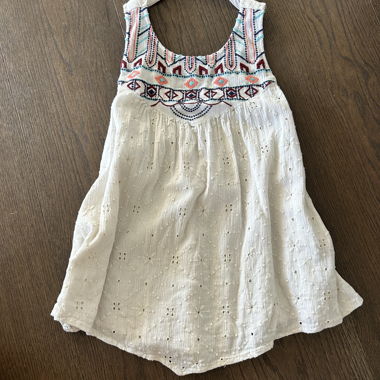 White Embroidered Top/Blouse