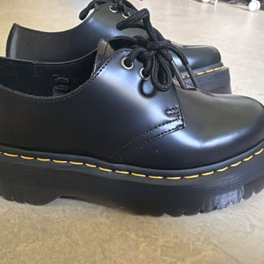 Dr. Martens 1461 schwarze Derby-Schuh