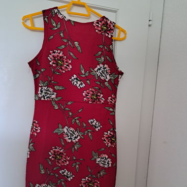 Robe fleuris à dos ouvert taille S/M