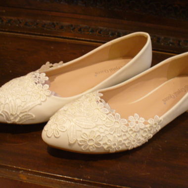Neue weisse Ballerinas, Grösse 38