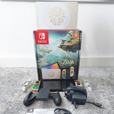 Nintendo Switch OLED Zelda Edition