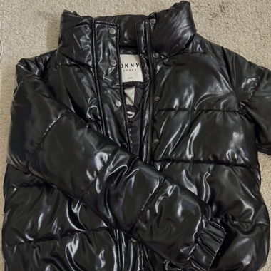 DKNY Winter-Pufferjacke