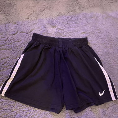 short nike noir