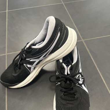 Sportschuhe / Laufschuhe / Joggingschuhe