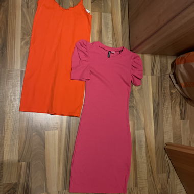 Set mit 2 Sommer-/Frühlingskleidern