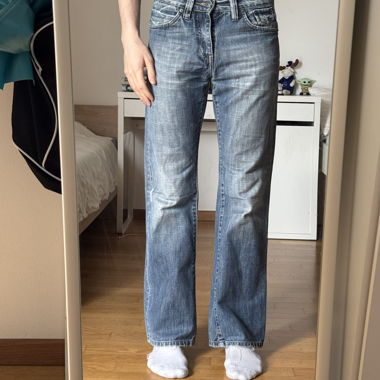 jeans