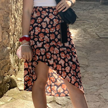 Sommer Rock mit Blumen