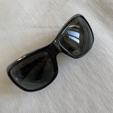 Schwarze Sonnenbrille