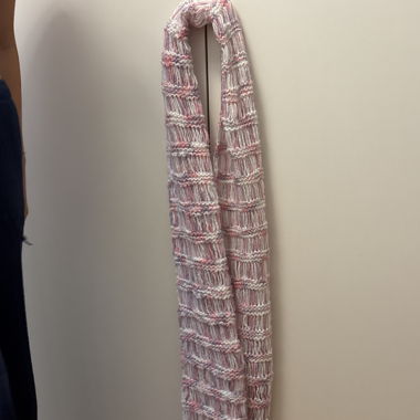 Gestrickter Schal rosa-weiss
