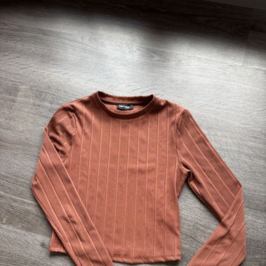 Pull brun 