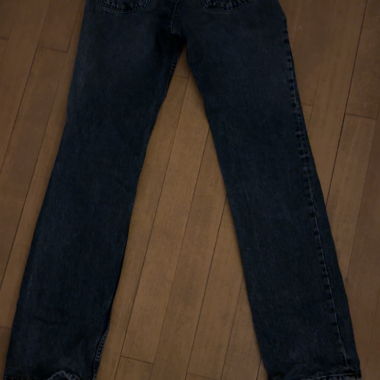 schwarze low-waist Jeans