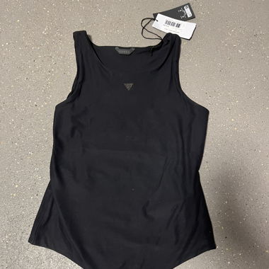 Body Guess