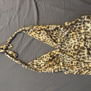 Top à motif léopard