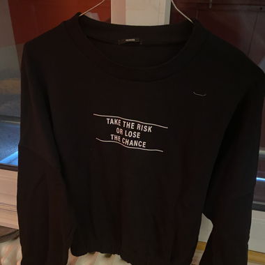 Pull noir 