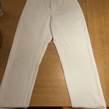Pantaloni bianchi taglio dritto, su misura