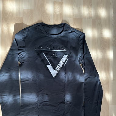 guess long-sleeved shirt