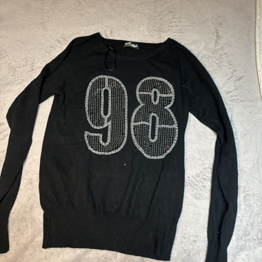 Maglione nero con strass 98