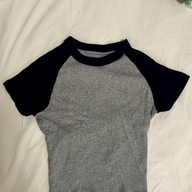 t-shirt mi long, deux couleurs 