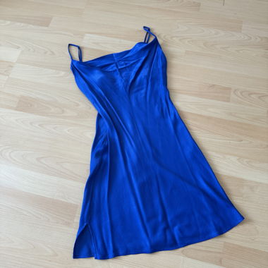 Bershka blaues Tragerkleid