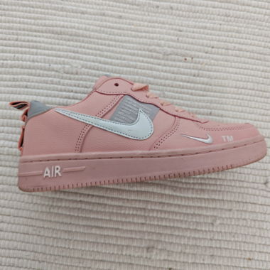 Baskets Nike rose/gris Gr. 37