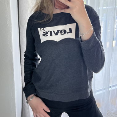 Levi's Sweatshirt