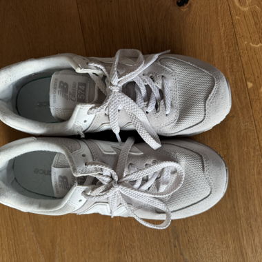New Balance 574