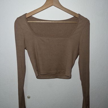 Braunes Langarmshirt Bauchfrei