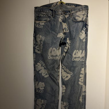 Printet Jeans "Love Carefully!"