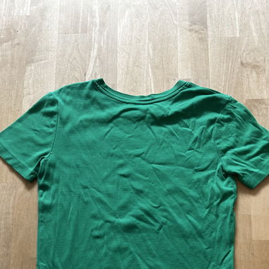 Grünes T-Shirt