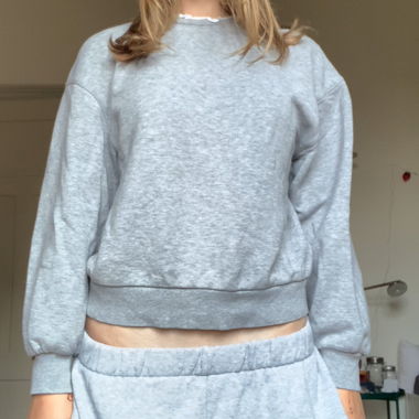 Pull gris