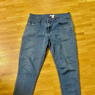 Blaue Jeans ohne Waschung