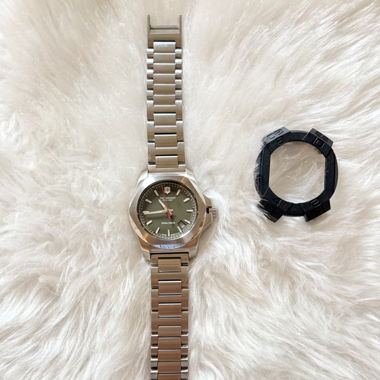  Victorinox Swiss Army I.N.O.X. No Box