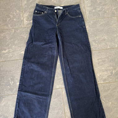Jeans femme Bershka bleu marine